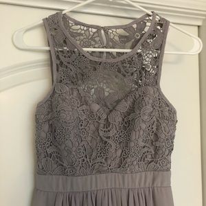 Lulu’s gray maxi dress